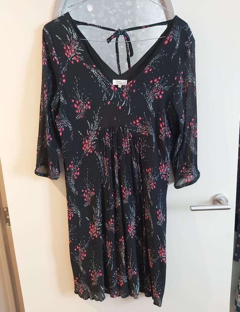 Caroll, mooie jurk, mt 42-44, in fijne plissé, Kleding | Dames, Jurken, Zwart, Maat 42/44 (L), Ophalen of Verzenden, Zo goed als nieuw