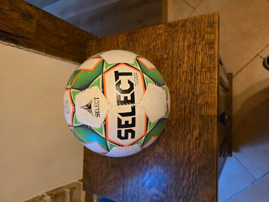 Futsal attack select bal nieuwprijs 63euro, Ophalen, Gebruikt