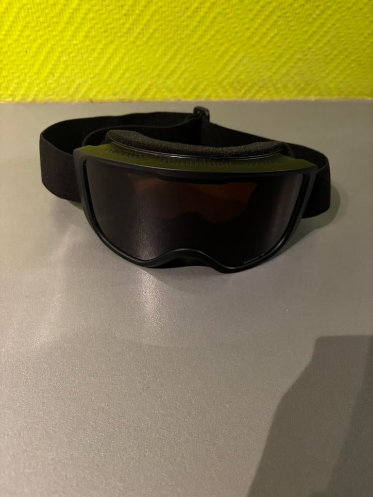 Masque de ski et snowboard enfant et adulte, Sports & Fitness, Autres marques, Comme neuf, Autres types, Envoi