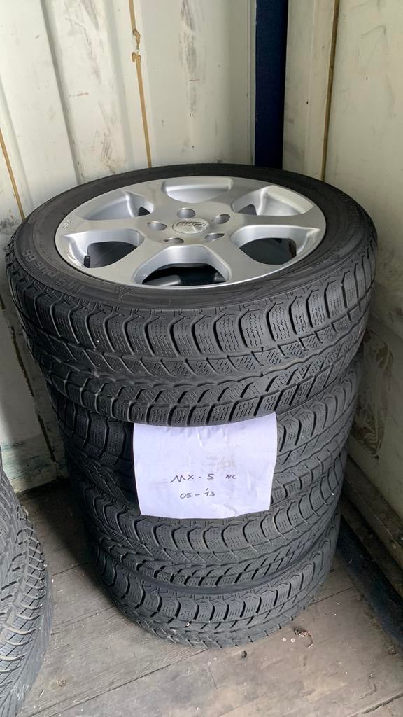 Mazda mx5 winterwielen aluminium velgen 16 inch, Ophalen, Zo goed als nieuw