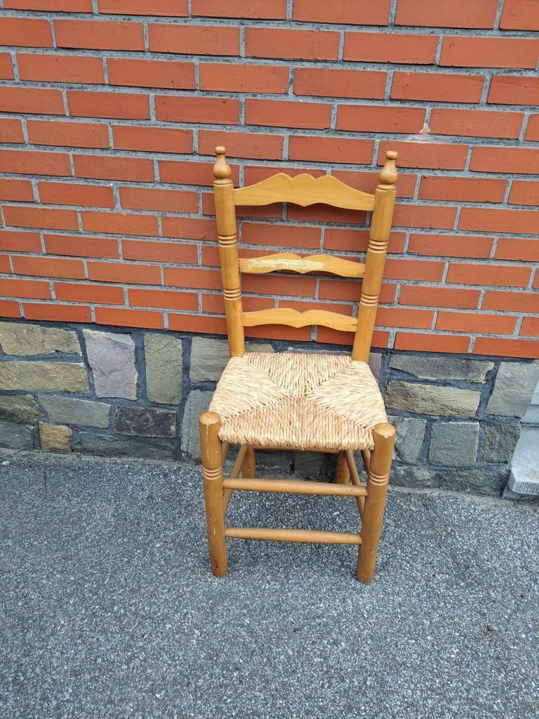 Nog zeer mooie,propere nieuwe rieten stoel, Huis en Inrichting, Stoelen, Nieuw, Eén, Hout, Overige kleuren, Ophalen