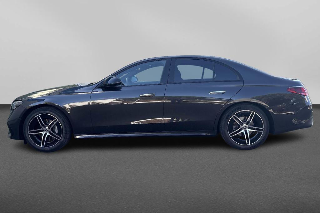 Mercedes-Benz E-klasse E 200 AMG Line, Auto's, Mercedes-Benz, Automaat, 4 deurs, Gebruikt, 4 cilinders