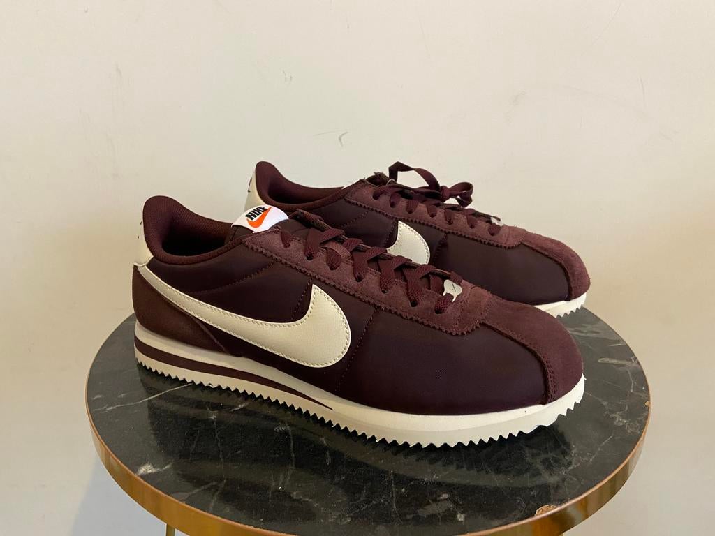 Nike cortez taille 43, Neuf, Enlèvement ou Envoi, Autres couleurs, Baskets