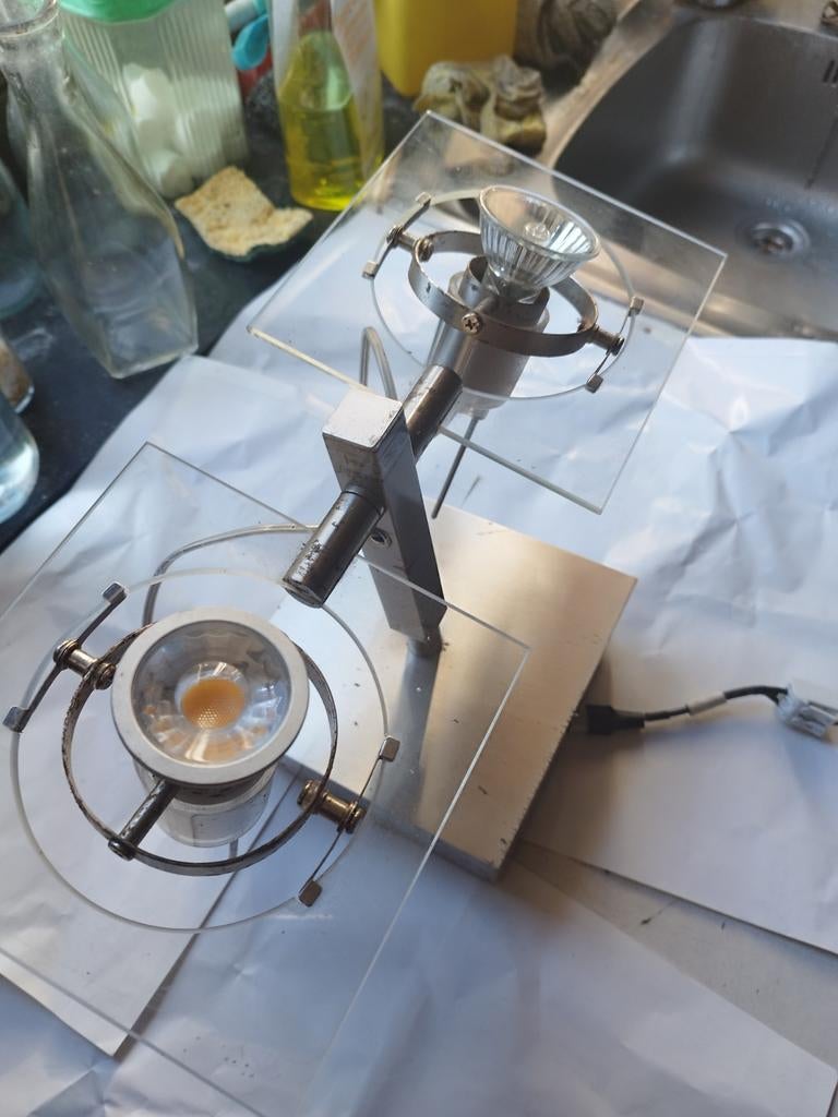 Luminaire spot ampoule GU10
Orientable 2 spots, Huis en Inrichting, Lampen | Spots, Ophalen of Verzenden, Led