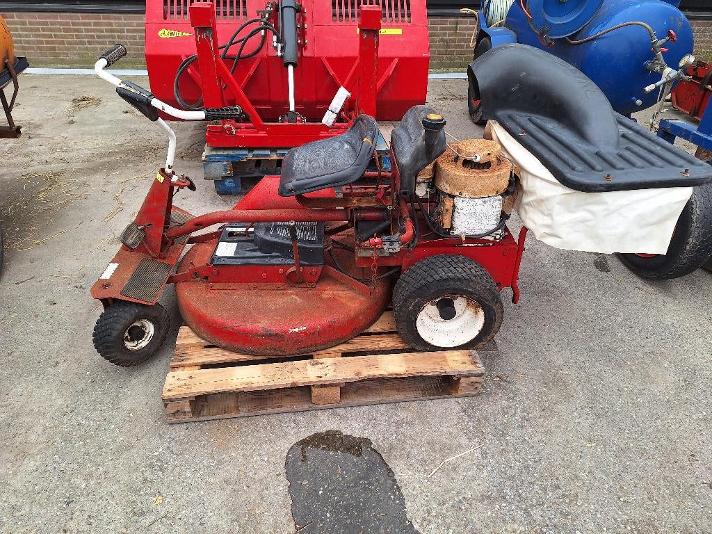 zitmaaier opknapper/ loop of sloop, Tuin en Terras, Zitmaaiers, Ophalen, Gebruikt, Briggs & stratton, 90 tot 120 cm