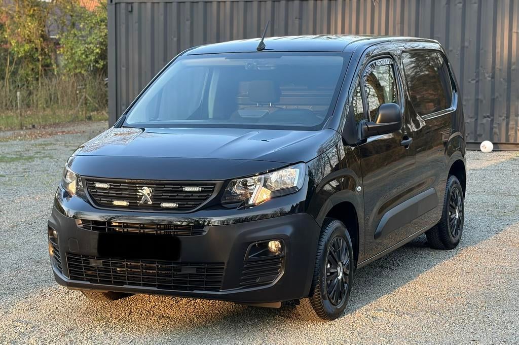 Peugeot Partner 1.5 gazole/6 euros/Cargo léger/GVV, Autos, Peugeot, Bluetooth, Achat, Euro 6, Boîte manuelle