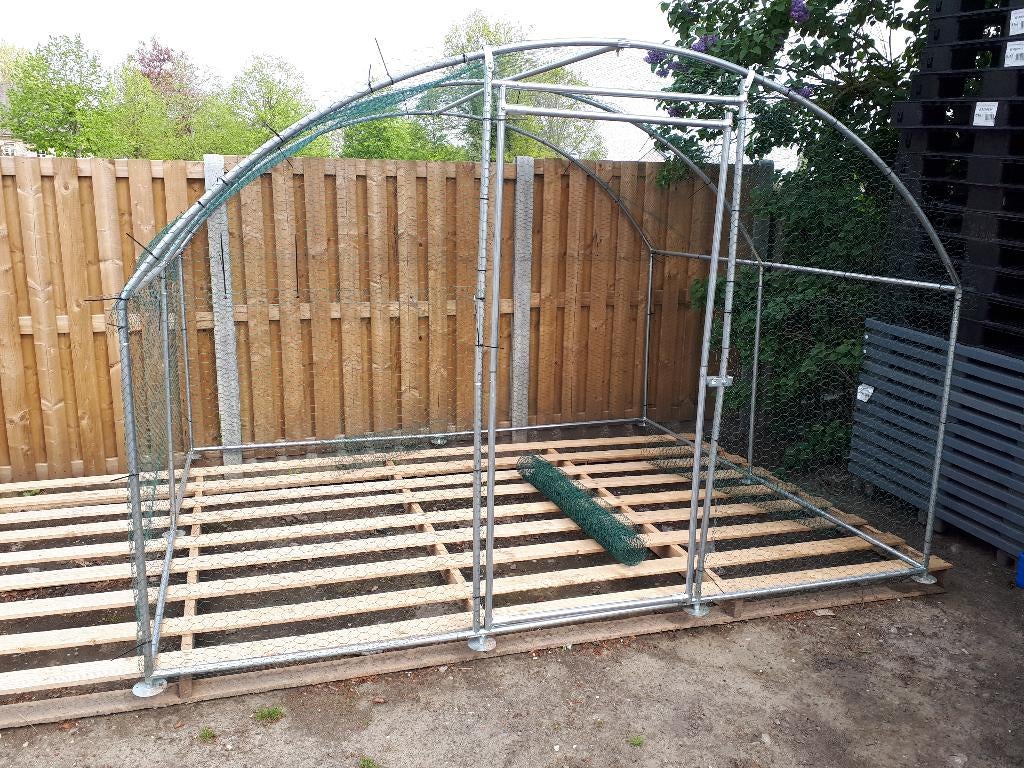 nieuwe Kippenren , konijnenren met boogdak 2,5m x 3m, Dieren en Toebehoren, Pluimvee | Toebehoren, Nieuw, Kippenhok of Kippenren