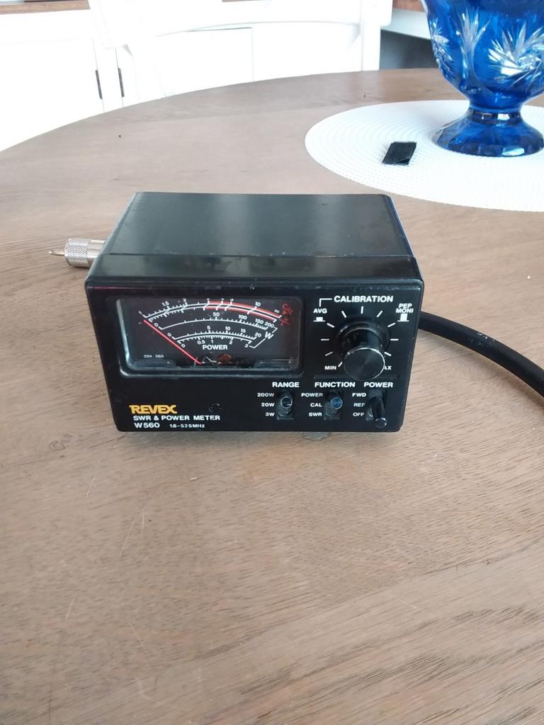YAESU FTM 100 DR/DE MET VOEDING, SWR METER EN BASIS ANTENNE, Enlèvement