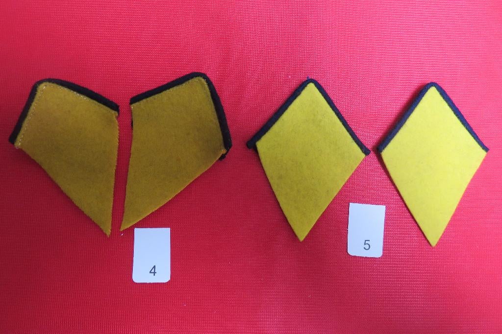 Paar Jagers te paard halsbanden, Ophalen of Verzenden, Landmacht, Embleem of Badge