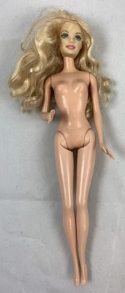 Barbie Carnivale Cinderella 2005 Maskerade Pop J0994 Disney, Verzamelen, Verzenden, Zo goed als nieuw, Fashion Doll