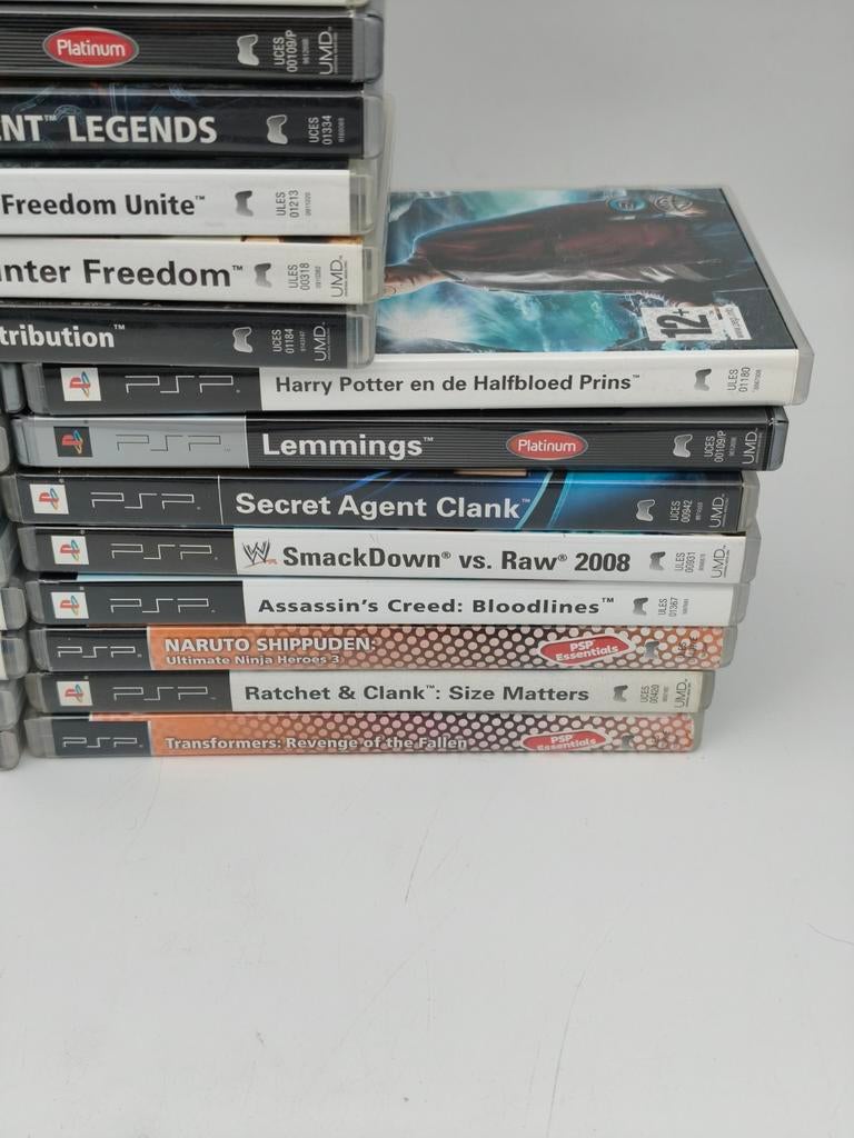 Lot 24 PSP games, Consoles de jeu & Jeux vidéo, Jeux | Sony PlayStation Portable, Enlèvement ou Envoi, Utilisé, Autres genres