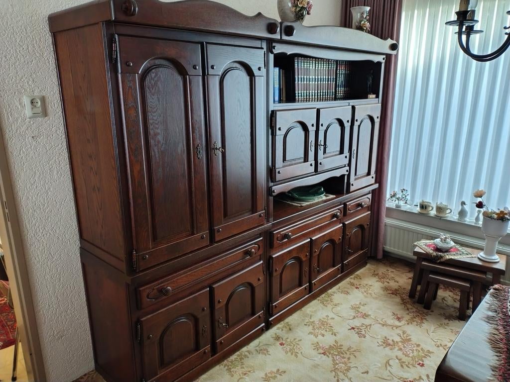 Armoire en chêne robuste et robuste avec éclairage et bar, 200 cm ou plus, Avec tablette(s), Klassiek, Enlèvement