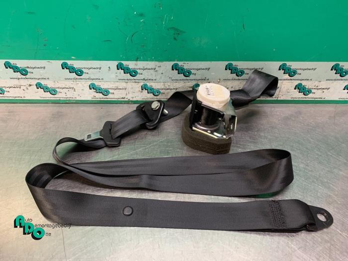 Ceinture de sécurité arrière droite d'un Fiat 500, Autos : Pièces & Accessoires, -, 3 mois de garantie, Utilisé, Fiat