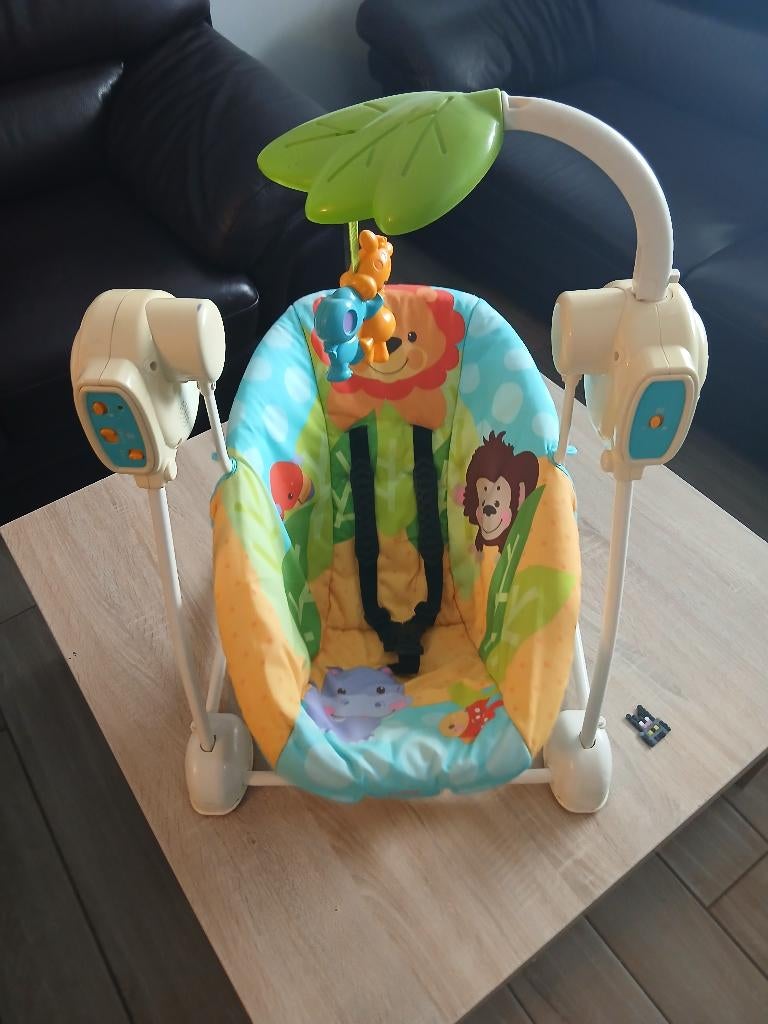 Baby Schomelstoel eletrisch met muziek .fisherprice, Ophalen, Gebruikt, Met licht