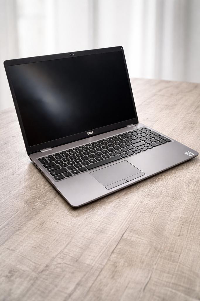 Dell Latitude 5510 –i7–16GB–512GB SSD–QWERTY–Werkt perfect, Computers en Software, Windows Laptops, Ophalen, Zo goed als nieuw