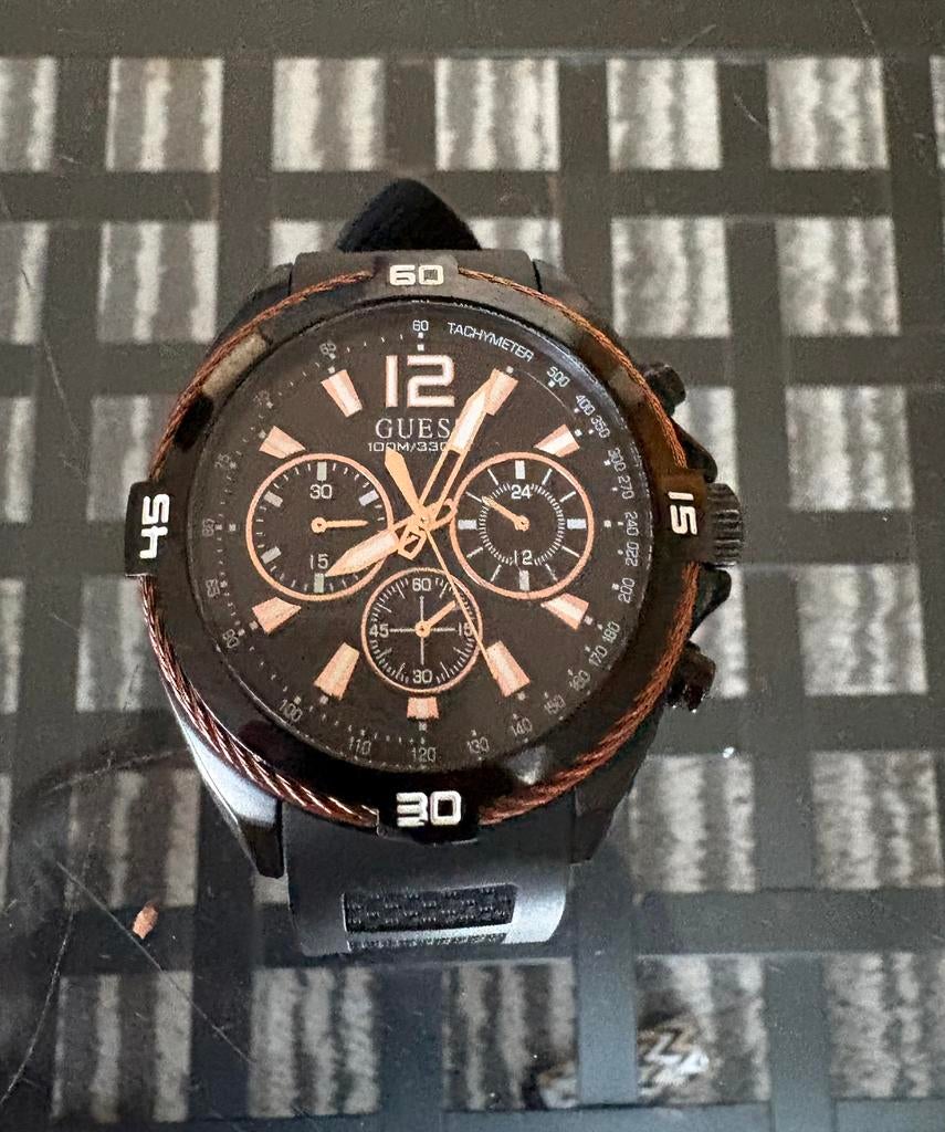 Guess montre C'est relativement nouveau., Enlèvement, Comme neuf