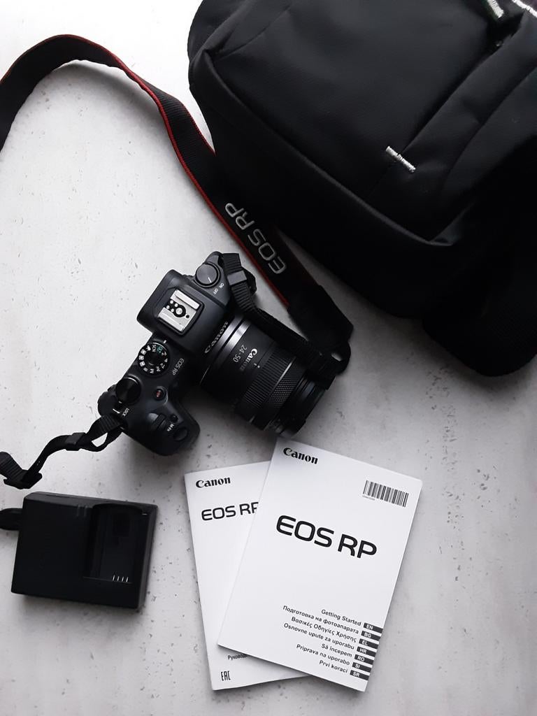 Canon EOS RP + RF 24-50 mm F/4,5-6,3 IS STM, Enlèvement ou Envoi, Canon