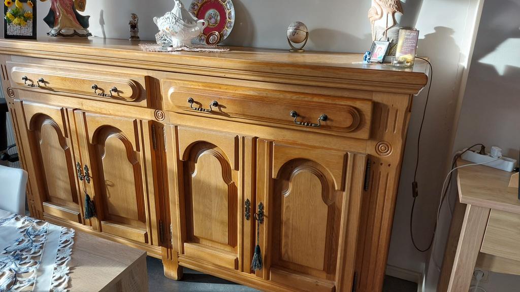 Belle commode plein chêne, Maison & Meubles, Enlèvement, Comme neuf, 200 cm ou plus