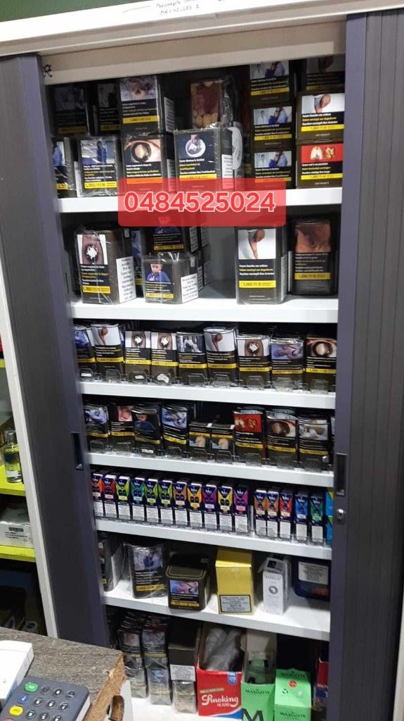 Armoire métallique professionnels état parfait Pr Cigarette