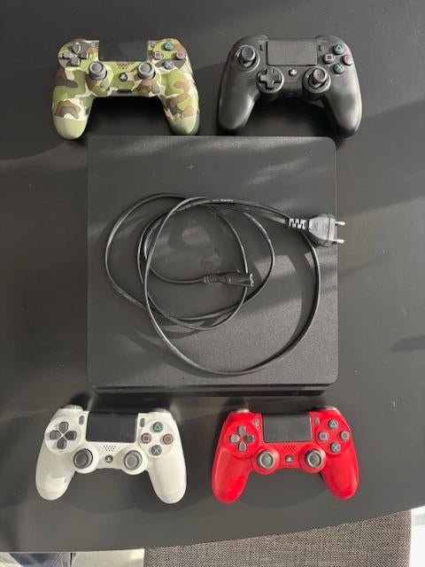 Playstation 4 + 4 controllers, Ophalen, Original, Met 3 controllers of meer, 500 GB