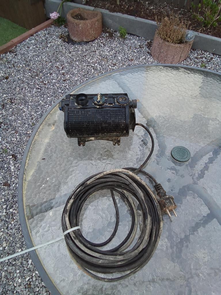 Pompe d'eau ou d'étang, Ophalen