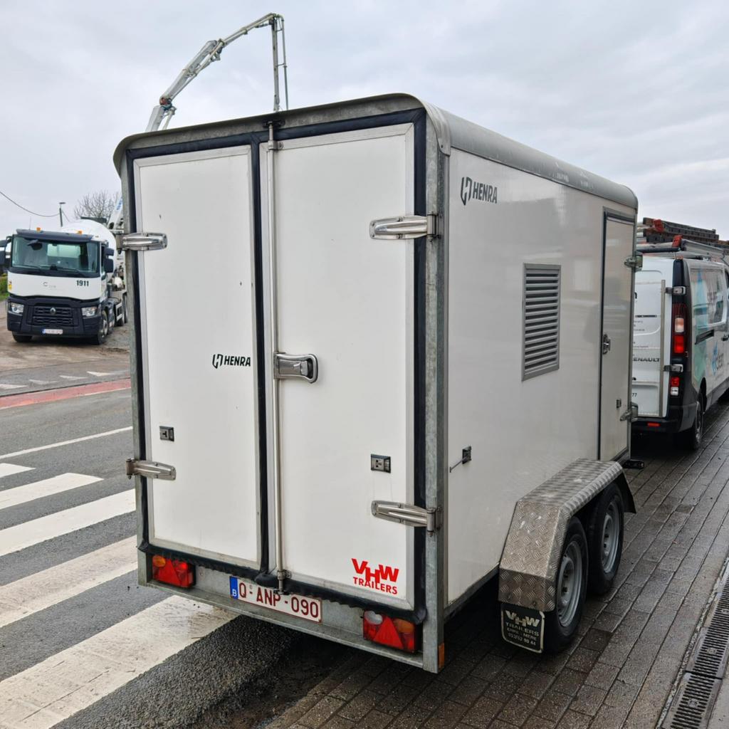 Stoomtrailer dubbele bediening in Henra aanhangwagen, Ophalen, Gebruikt