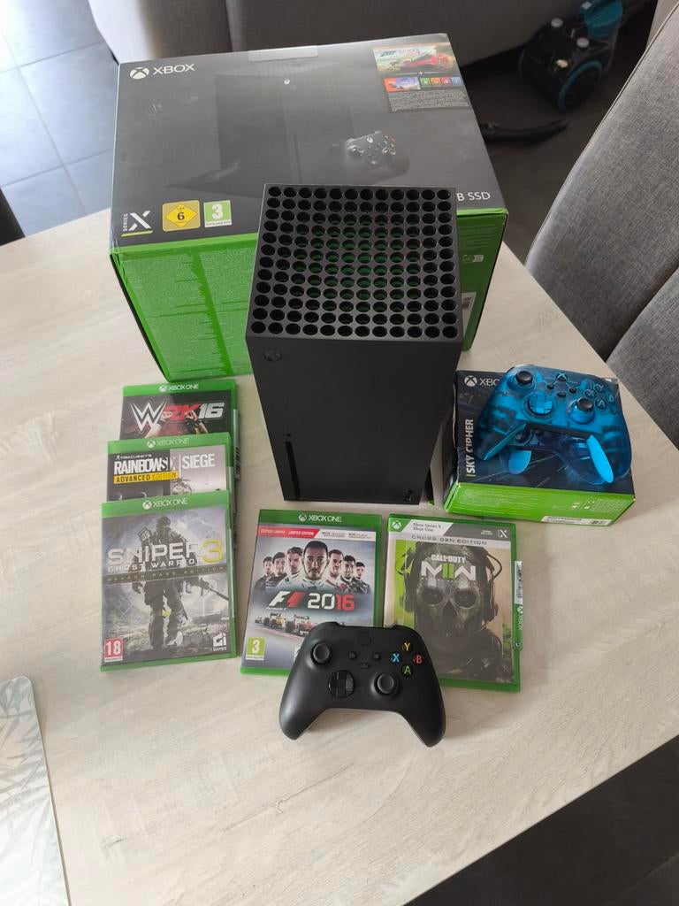 Xbox serie x met 2 controllers +5 games lees adv, Games en Spelcomputers, Spelcomputers | Xbox One, Met 2 controllers, Ophalen of Verzenden