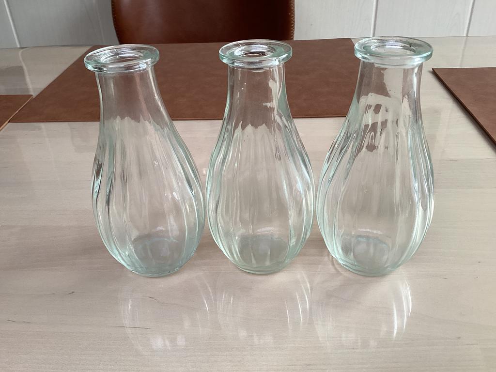 3 kleine vaasjes samen, Huis en Inrichting, Woonaccessoires | Vazen, Ophalen, Zo goed als nieuw