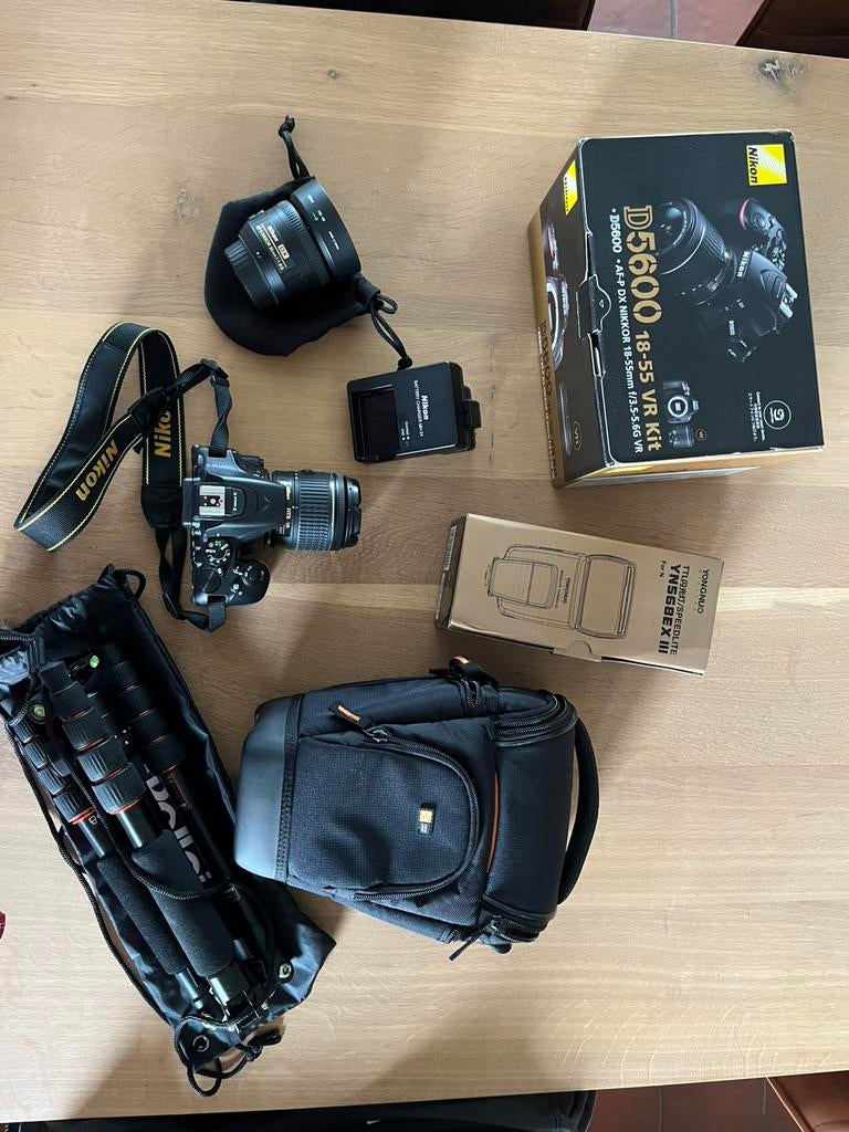 Nikon D5600 + AF-P DX 18-55mm G VR, Ophalen, Spiegelreflex, Nikon