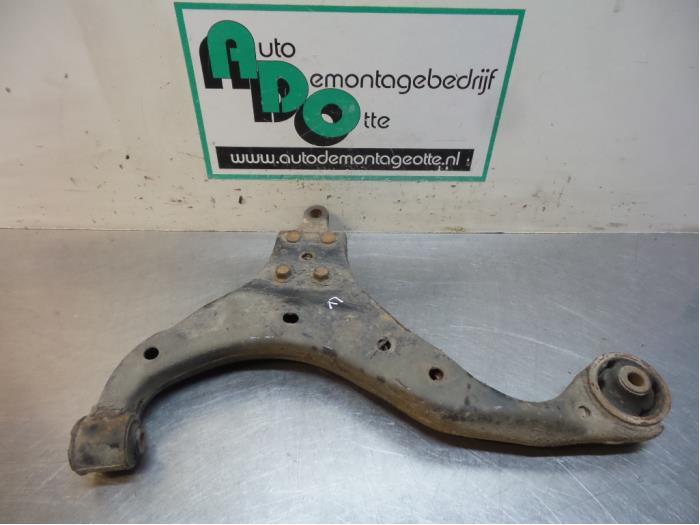 Draagarm links-voor van een Kia Sportage (Sportage 05-), -, -, Ophalen of Verzenden, -