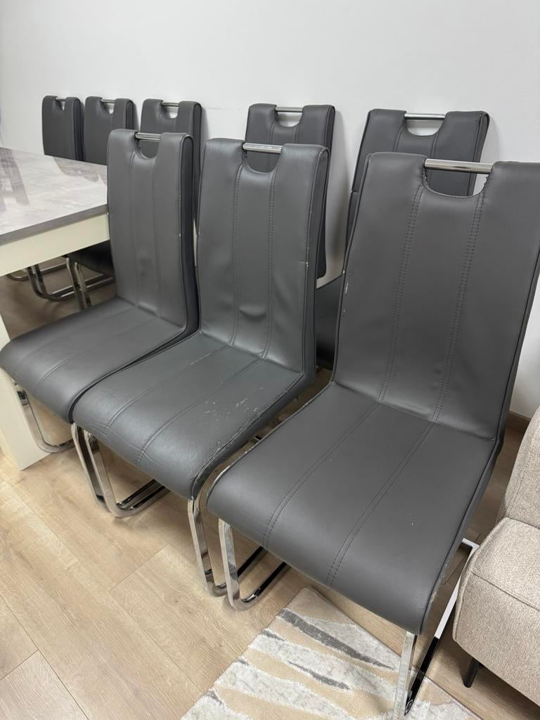 Gratis 8 stoelen dringend weg, Huis en Inrichting, Ophalen, Gebruikt, Grijs, Vijf, Zes of meer stoelen