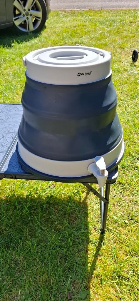 Outwell collapse waterreservoir camping, Ophalen