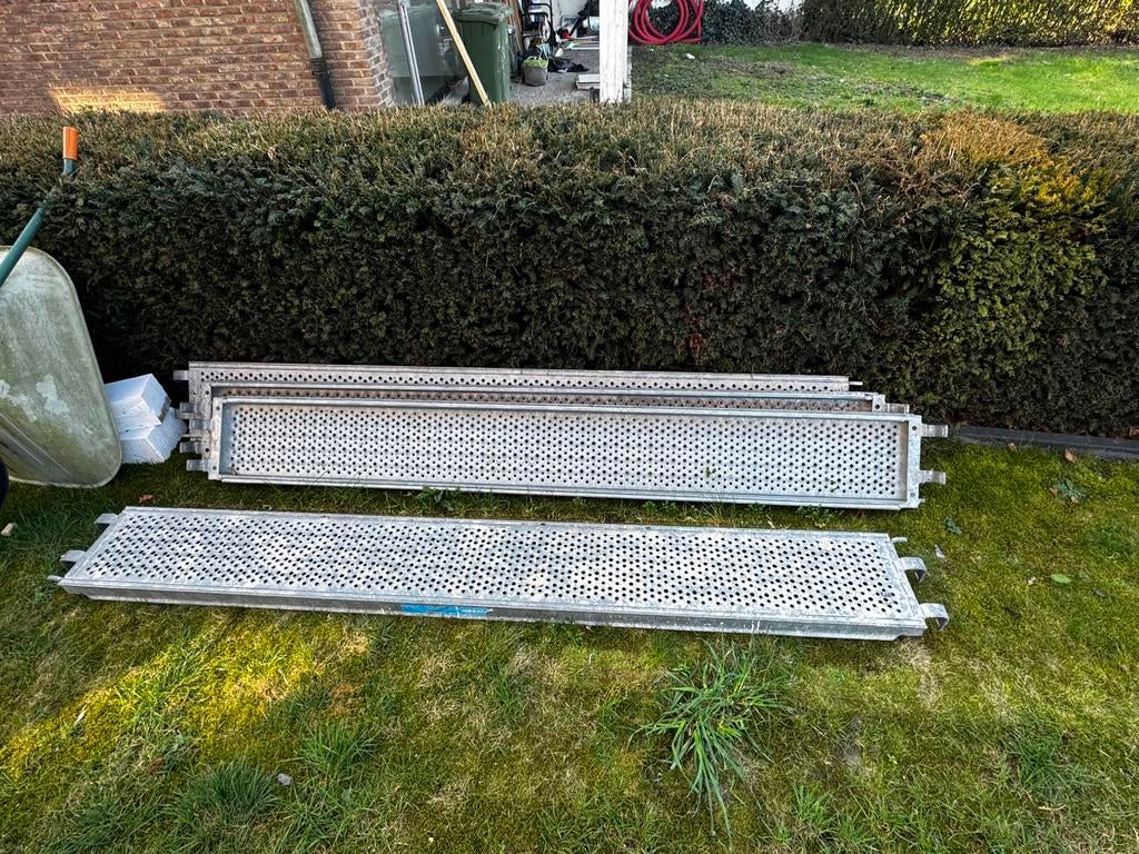 4 stelling platen en 2 schragen, Doe-het-zelf en Bouw, Ophalen, Gebruikt, Gevelsteiger, 2 tot 5 meter