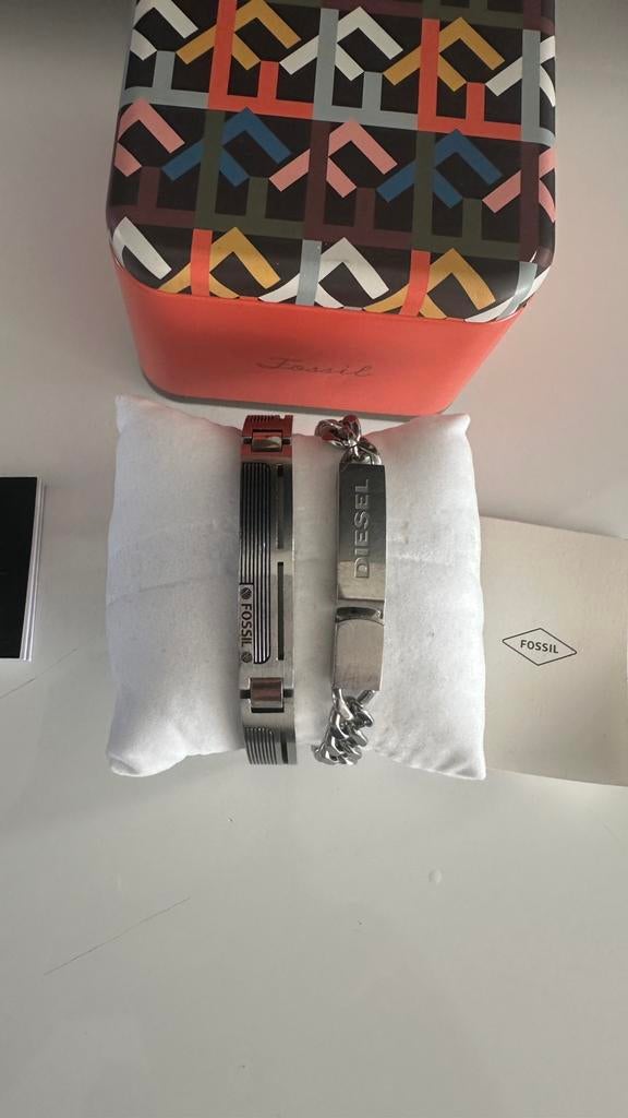 fossil en diesel merk armband van uit collectie, Bijoux, Sacs & Beauté, Montres | Femmes, Enlèvement ou Envoi, Comme neuf, Fossil