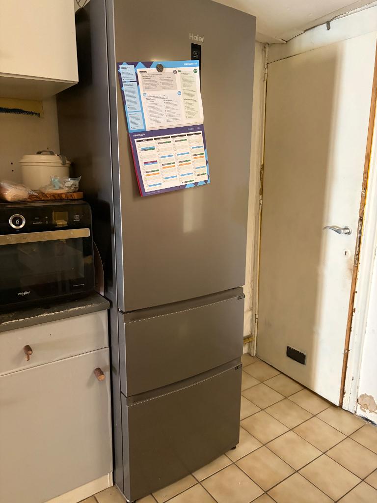Haier koelkast diepvries combo, Elektronische apparatuur, Ophalen, Gebruikt, 200 liter of meer, Met aparte vriezer
