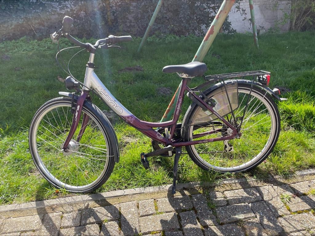 Meisjesfiets BNB 25 inch met wat werk aan, Ophalen