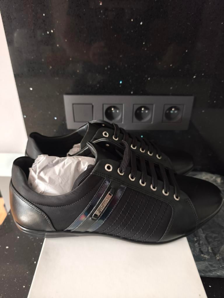 Versace Collection Sneakers cuir noir luxe neuves T45, Vêtements | Hommes, Chaussures, Enlèvement, Noir