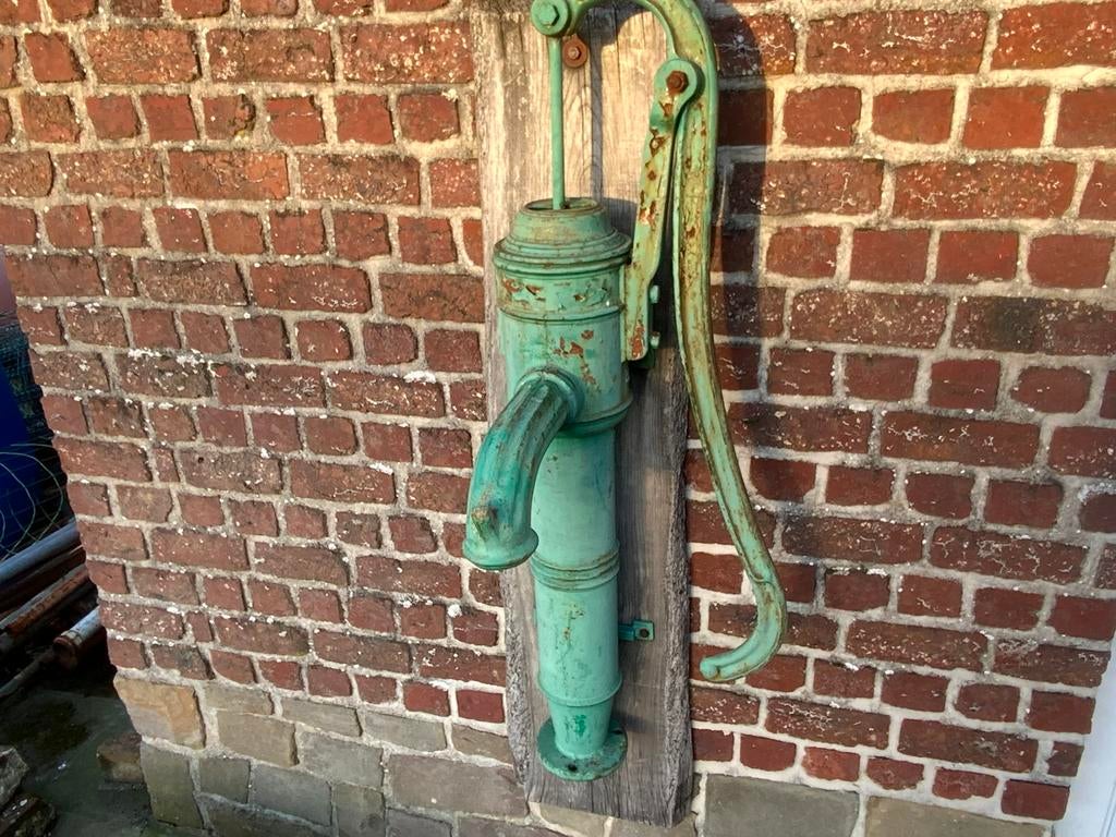 Antieke pomp, Tuin en Terras, Waterpompen, Ophalen, Zo goed als nieuw
