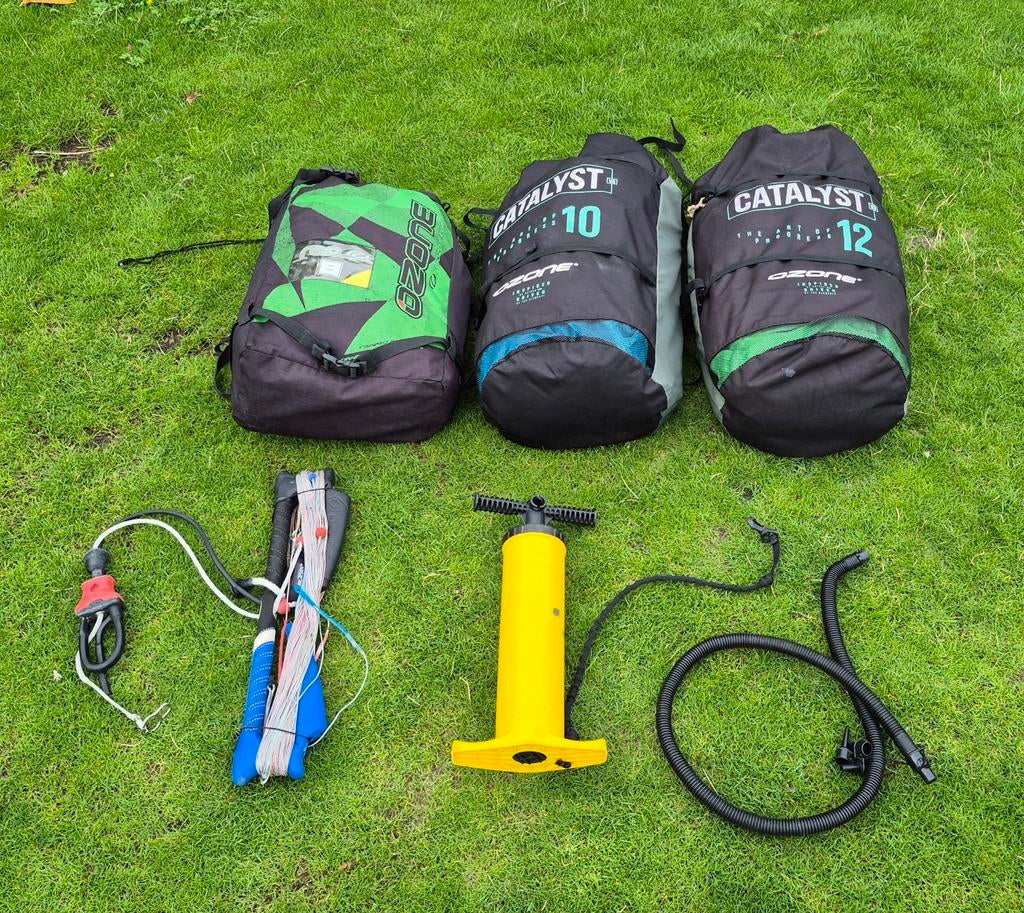 Ozone kitesurfset, Sports nautiques & Bateaux, Kitesurf, Comme neuf, Ensemble de kite, 10 m², Double astuce, Enlèvement