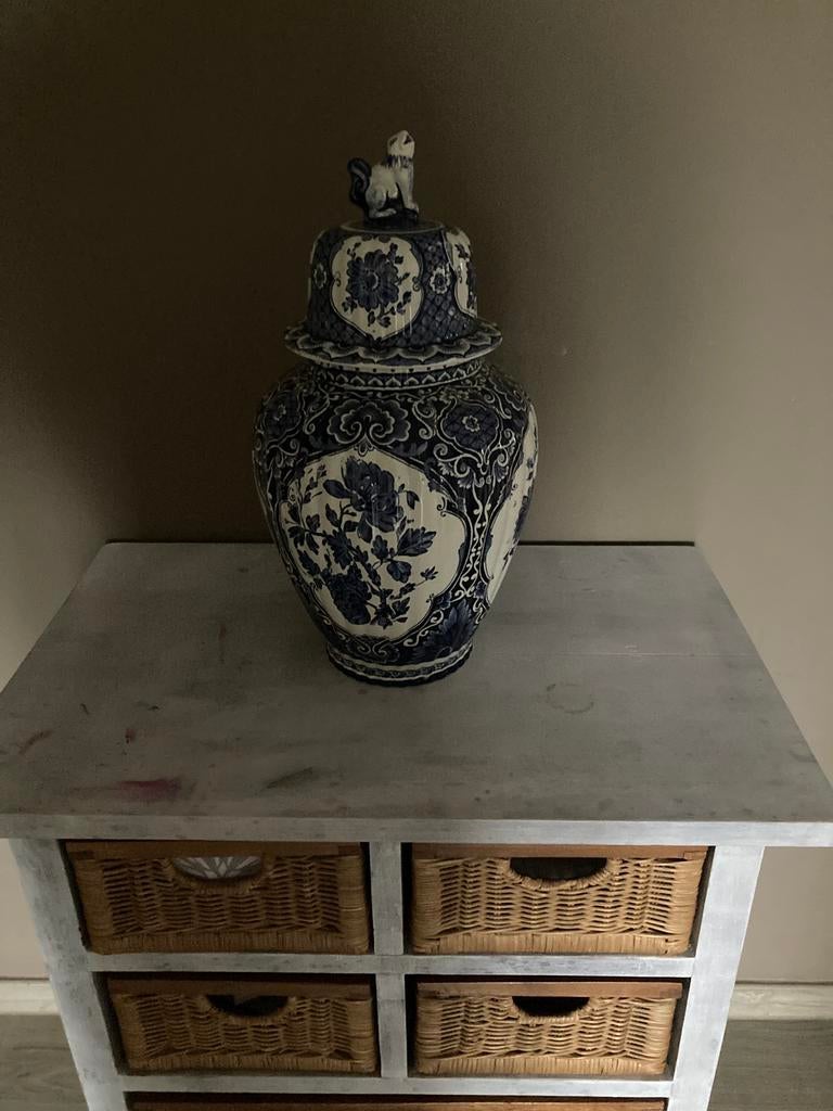 Delfts blauw dekselvaas, Enlèvement