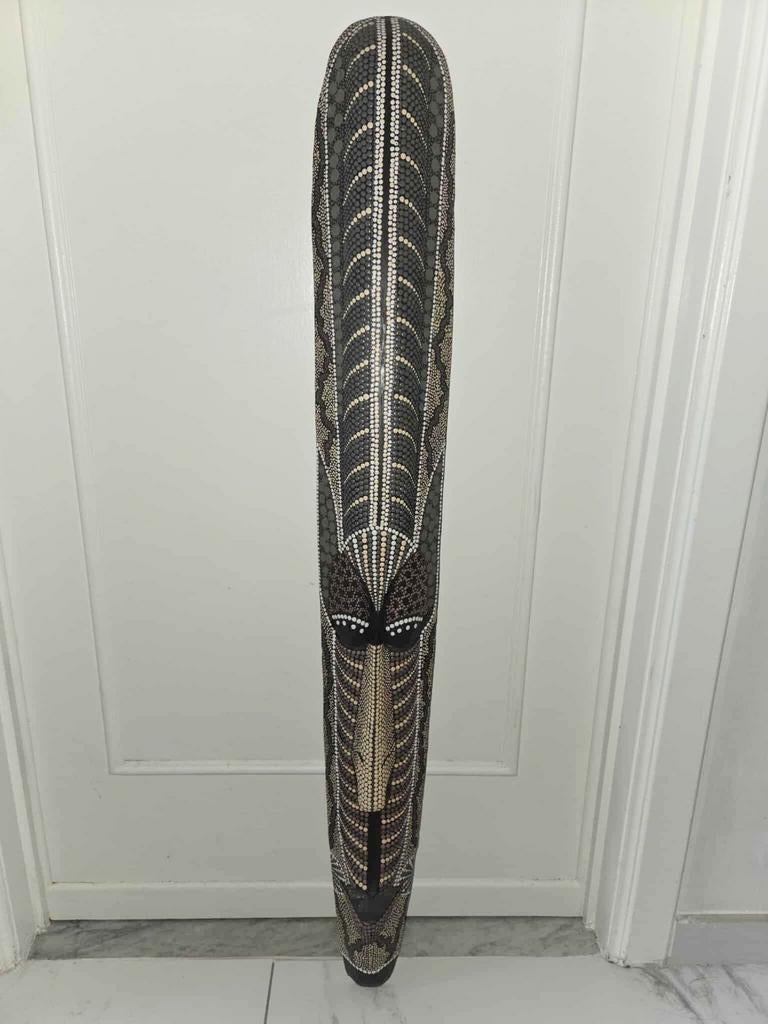 Decoratieve houten masker – 100 cm – €35

Voeg een uniek, Antiek en Kunst, Ophalen of Verzenden, Hout, Masker, Goud