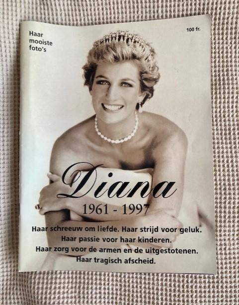 Princes Diana - Haar mooiste foto's 1961-1997 -  Nederlands, Verzamelen, Ophalen of Verzenden, Zo goed als nieuw, Tijdschrift of Boek