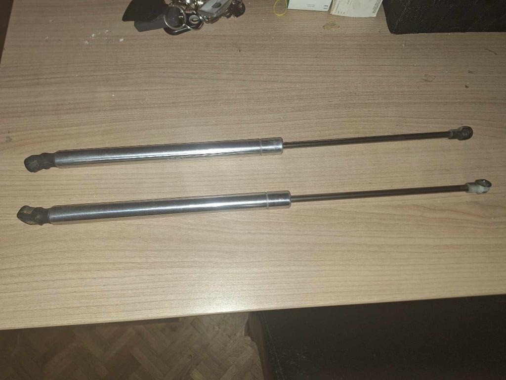 Gasveren koffer Golf 4 1998-2004 te koop!, Auto-onderdelen, Gebruikt, Volkswagen, Ophalen of Verzenden, Achter