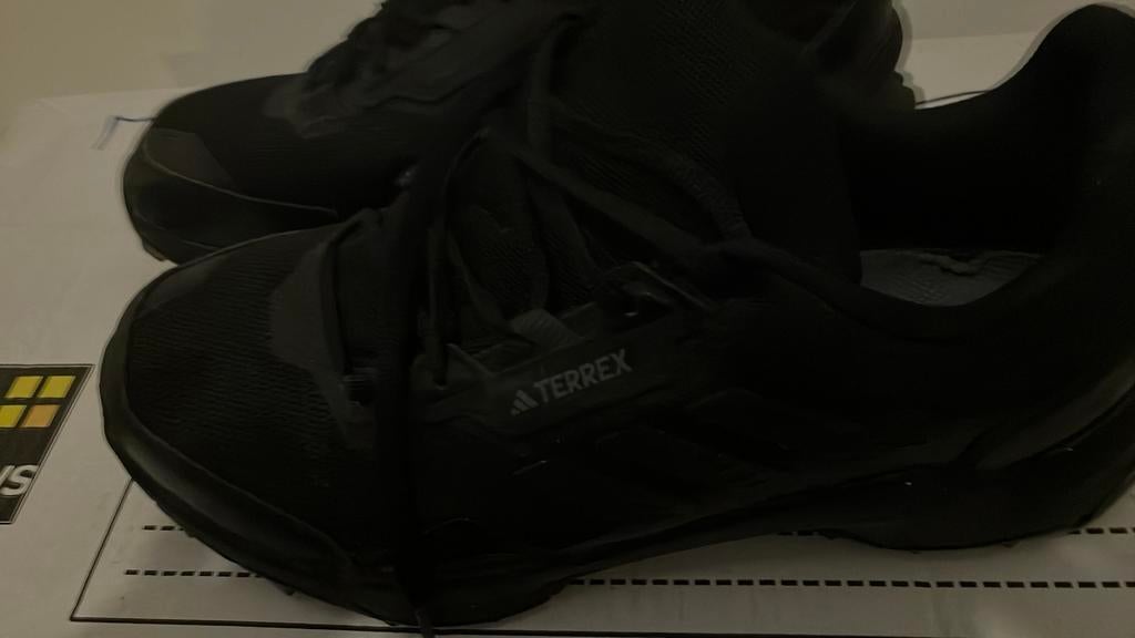 Adidas Terrex 44 taille 43, Enlèvement, Comme neuf, Noir