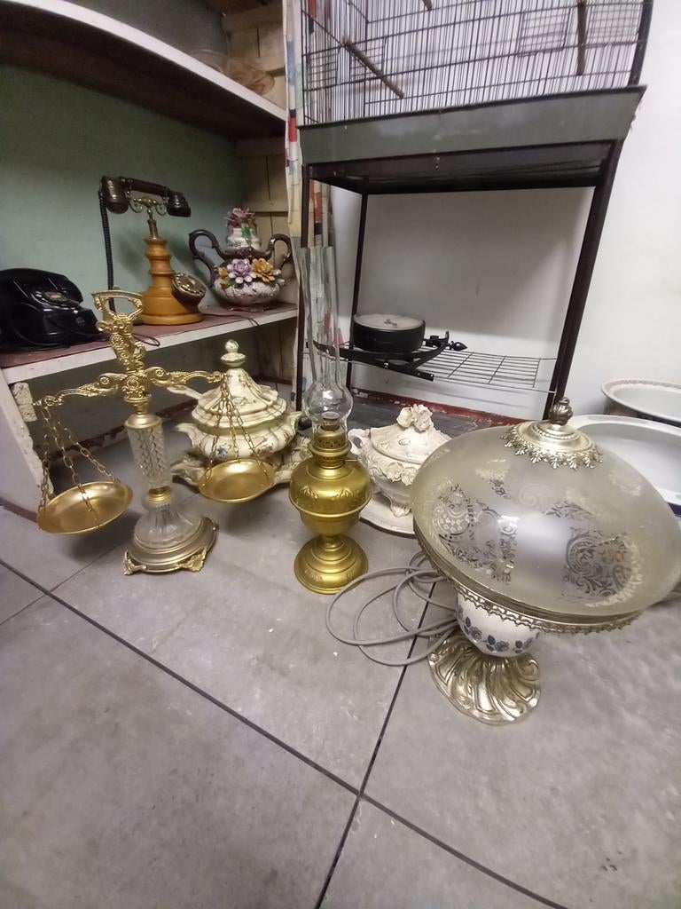 Toutes sortes de vases chinois et italiens, antiquités., Enlèvement