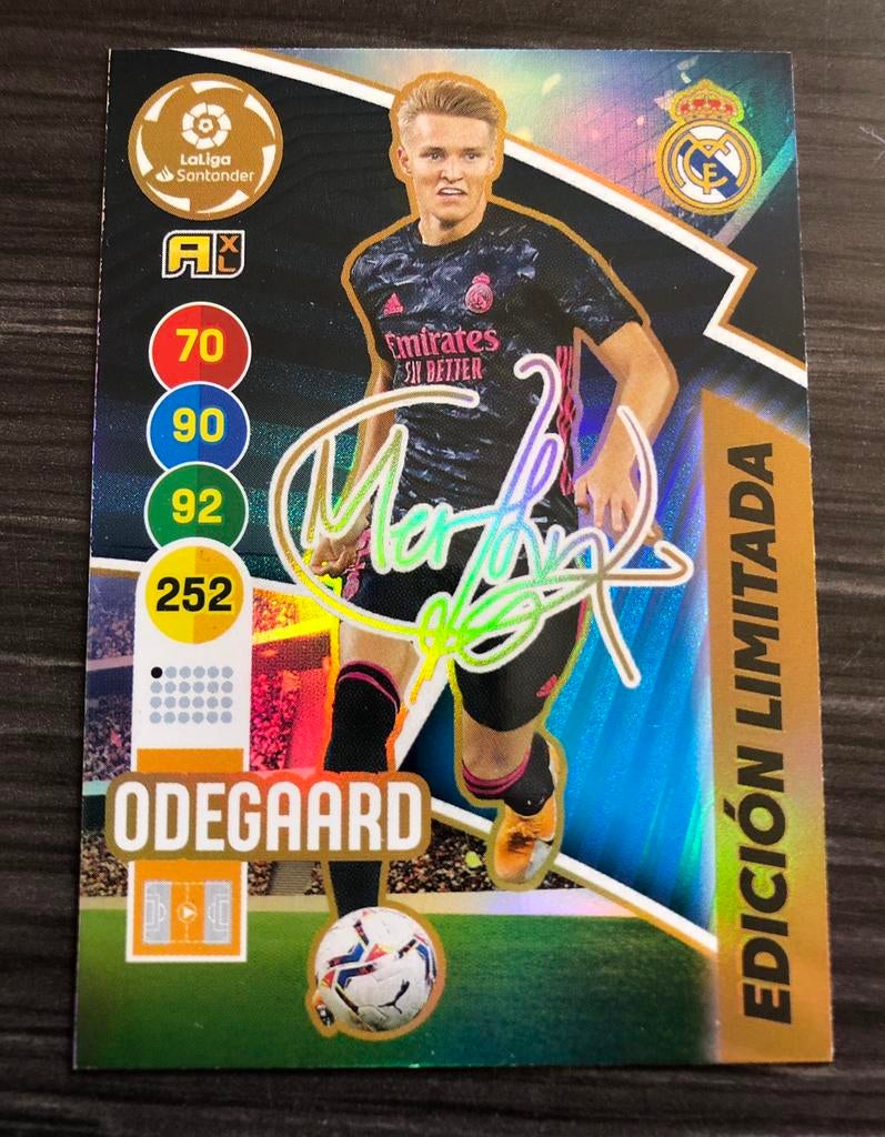 Odegaard Limited Edition Gesigneerd LaLiga 2020 2021 AxL, Ophalen of Verzenden, Nieuw, Sport