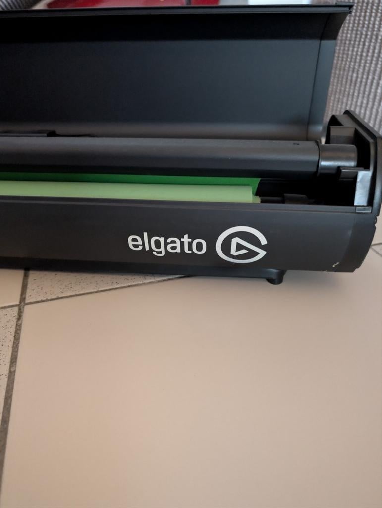 Green screen elgato, Enlèvement