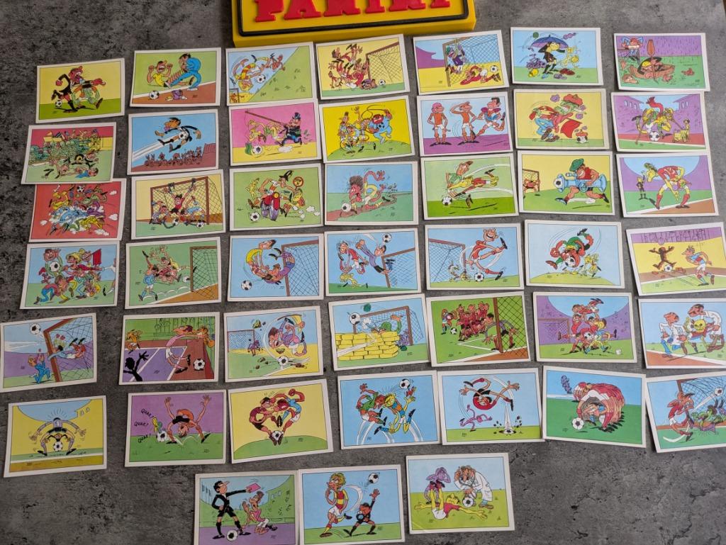 PANINI FOOTBALL 1973/74 Caricatures 45X AUTOCOLLANTS 1973, Envoi