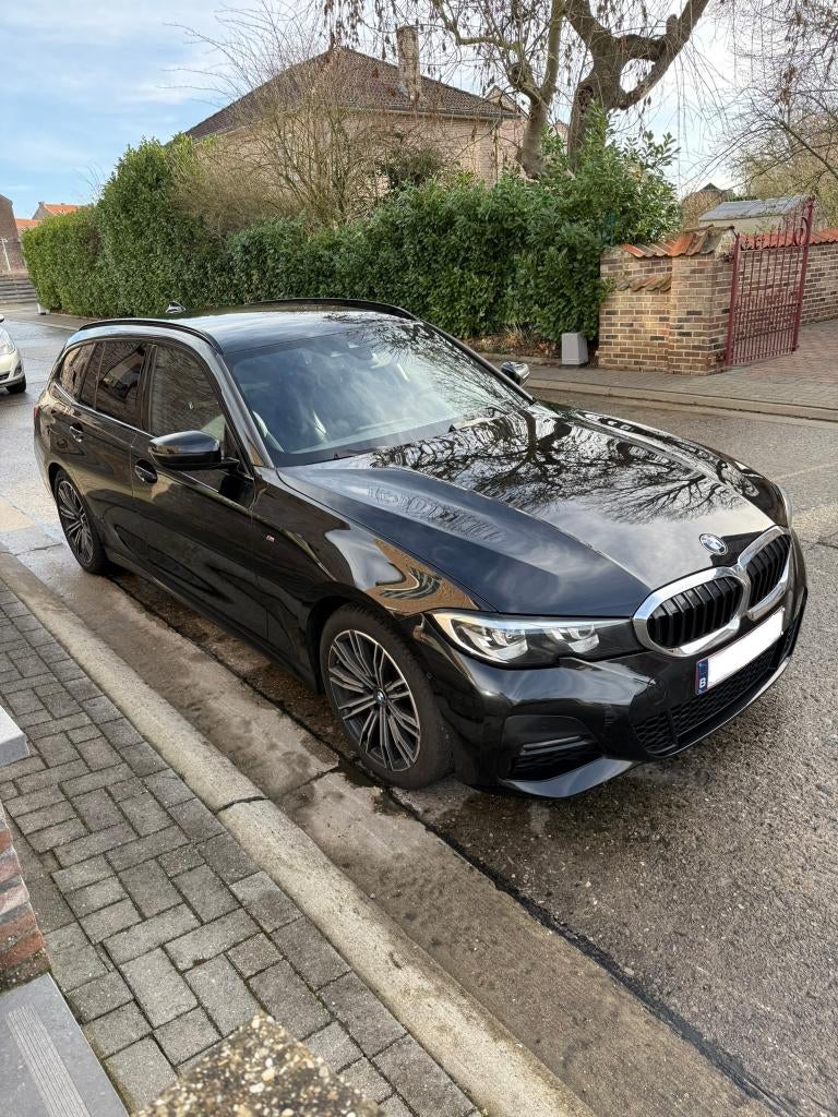 BMW 318dA Touring, Cuir et Alcantara, Achat, Entretenue par le concessionnaire, Automatique