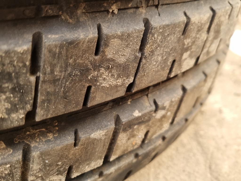 Pneus pirelli 295 35 zr21, Autos : Pièces & Accessoires, Pneus & Jantes, Enlèvement, Utilisé, Pneu(s)